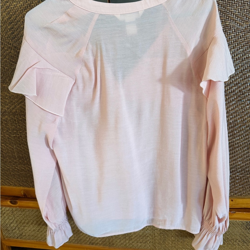 H&M Soft Pink Ruffle Blouse - Picture 2 of 5